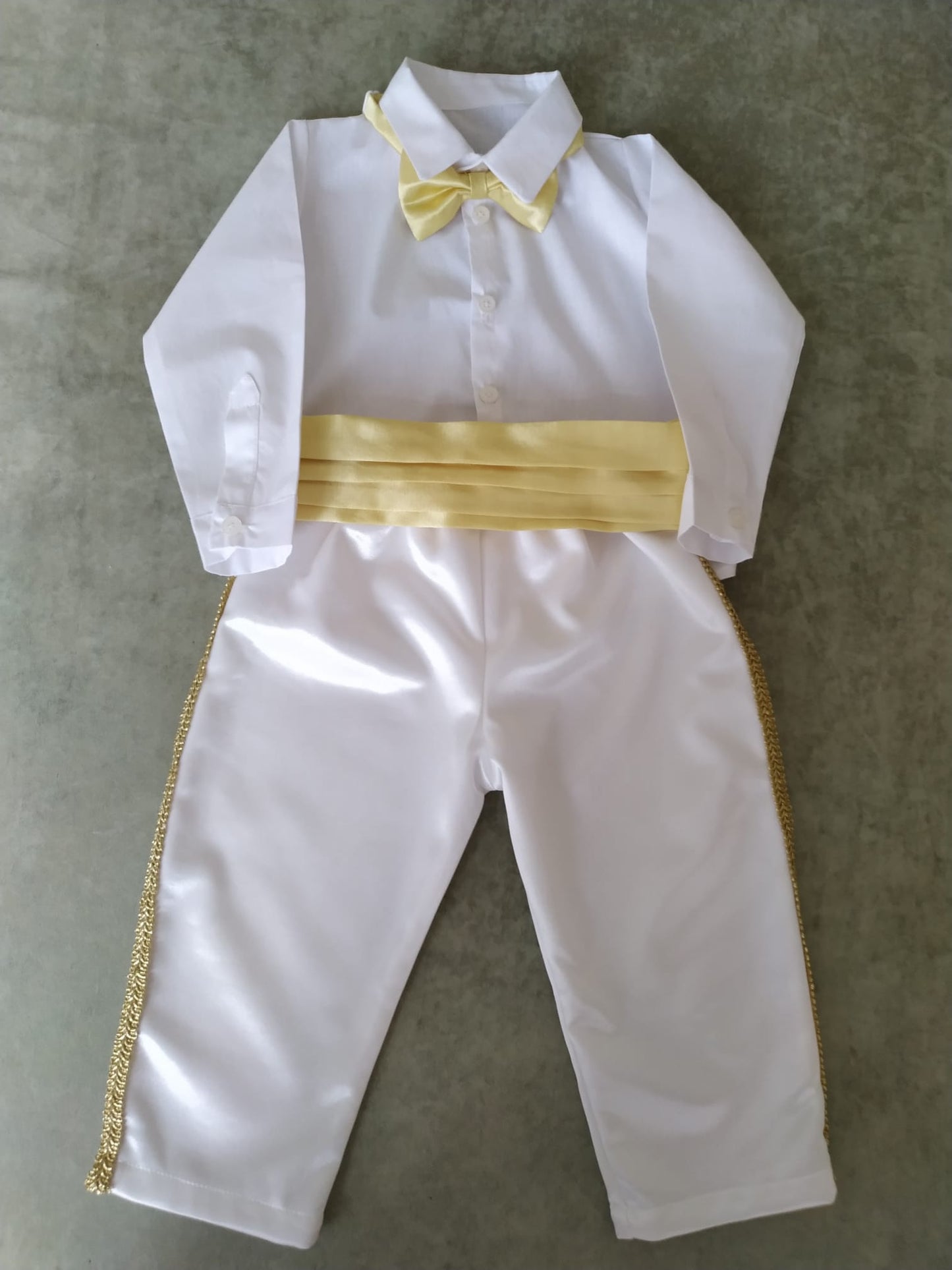 Desensiz Beyaz Erkek Çocuk Gömleği (Uzun kollu / Kısa kollu) (TEK GÖMLEK)